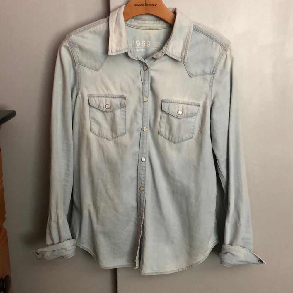 Gap 1969 Light Denim Button Down
